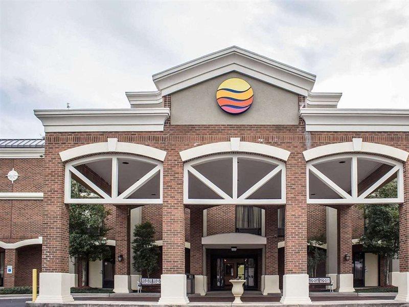 Clarion Pointe Research Triangle Park Durham Hotel Bagian luar foto